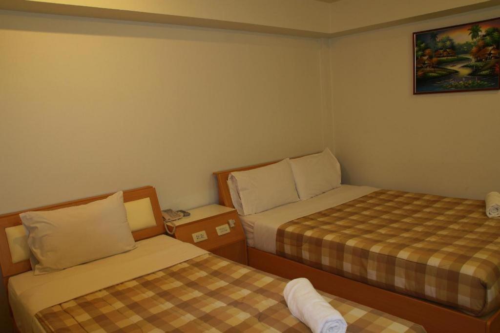 Ratchaphruek 2007 Hotel Csomthong Kültér fotó