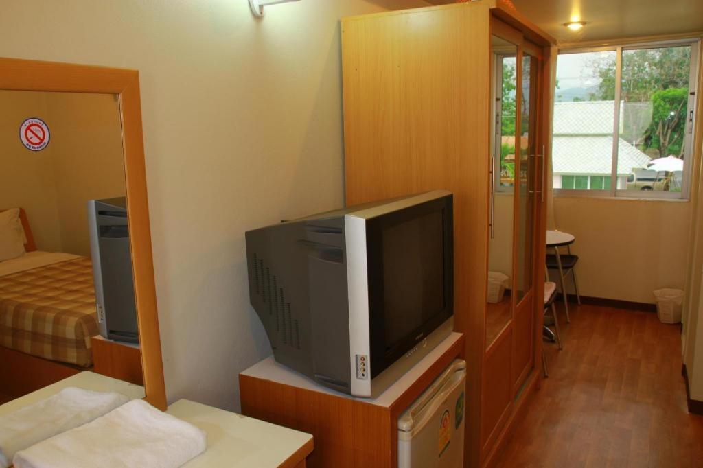 Ratchaphruek 2007 Hotel Csomthong Kültér fotó